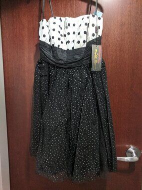 Night Moves Size 10 Prom Homecoming Dress